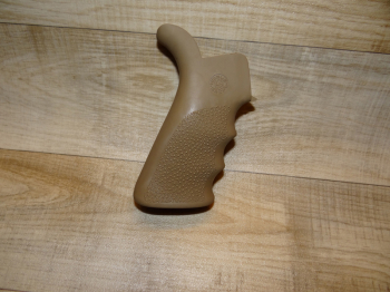 AR-15 Rubber Grip Beavertail